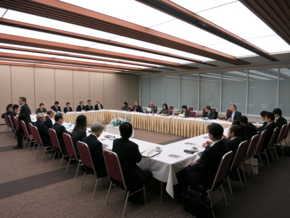 11/03/2013: Συνάντηση Υπουργού Τουρισμού Όλγας Κεφαλογιάννη με Shinichi Yokoyama στην Ιαπωνία