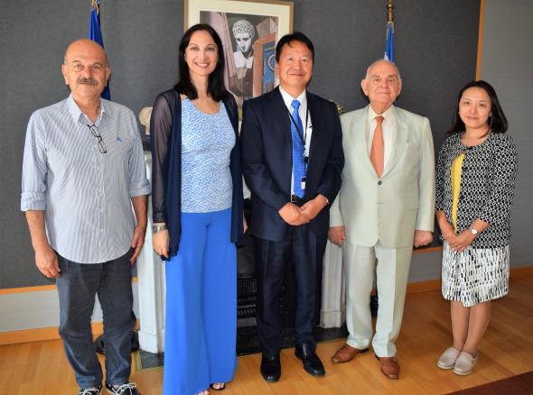 13/08/2018: Μεγάλη επιτυχία η ανάληψη της διοργάνωσης της «Ιαπωνικής Εβδομάδας 2019» στην Αθήνα – Συνάντηση της Υπουργού Τουρισμού ΄Έλενας Κουντουρά με τον πρέσβη της Ιαπωνίας Yasu (Yasuhiro) Shimizu