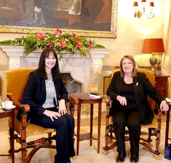 15/02/2019: Την Υπουργό Τουρισμού, Έλενα Κουντουρά, υποδέχτηκε στο Προεδρικό Μέγαρο της Μάλτας, η Πρόεδρος, ΑΕ Marie-Louise Coleiro Preca, και συζήτησαν για την προώθηση της τουριστικής συνεργασίας στη Μεσόγειο και τα δικαιώματα των γυναικών