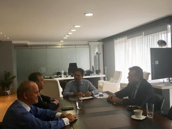 24/9/2019 : Συνάντηση Χ. Θεοχάρη με τον Περιφερειάρχη Κρήτης κ. Σταύρο Αρναουτάκη