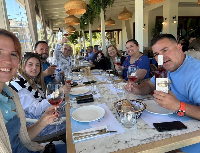 Η Ανατολική Χαλκιδική εντυπωσιάζει Κροάτες και Σλοβένους δημοσιογράφους και τουριστικούς πράκτορες