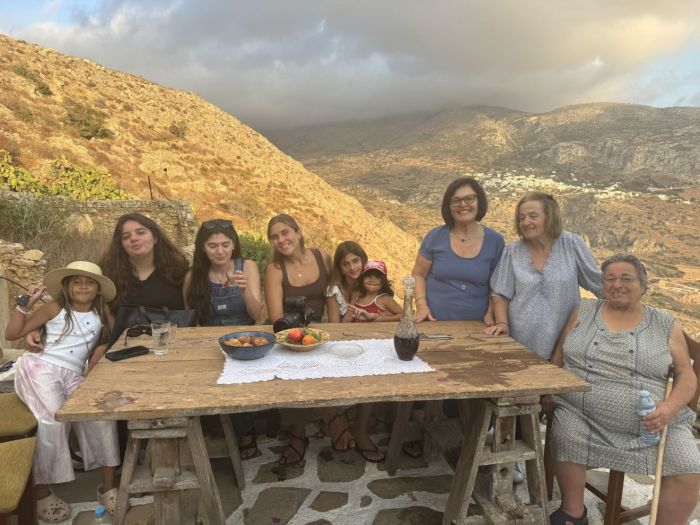 Press trip EOT: Σημαντική προβολή της Αμοργού σε 8σέλιδο αφιέρωμα του National Geographic Traveller (UK)